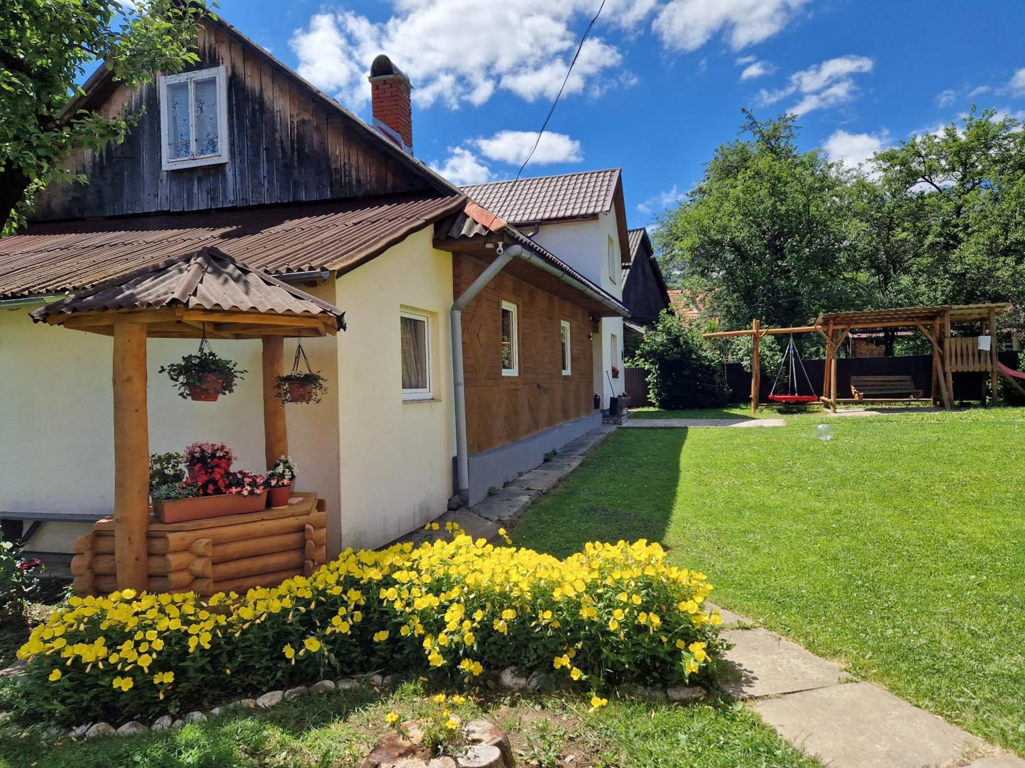 У Дядька Guest House Pilipets Exterior foto